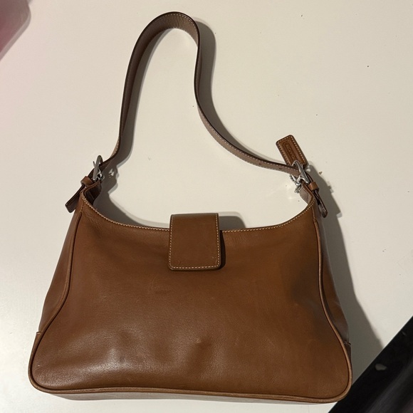 Coach Elegant Brown Leather Shoulder Bag The Coach Hamptons 7789 Hobo bag - Picture 2 of 14